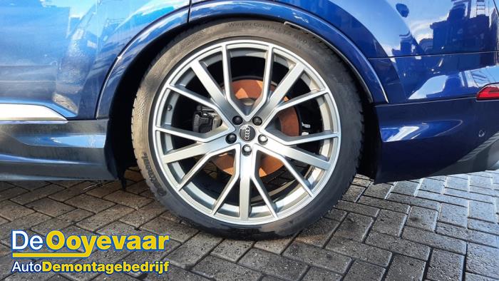 Audi SQ7 4.0 TDI V8 32V Sloopvoertuig (2021, Blauw)