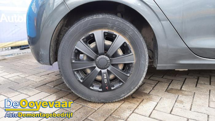 Peugeot 208 I 1.2 Vti 12V PureTech 82 Sloopvoertuig (2016, Grijs)