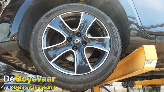 Renault Clio IV Estate/Grandtour 0.9 Energy TCE 12V Sloopvoertuig (2014, Zwart)