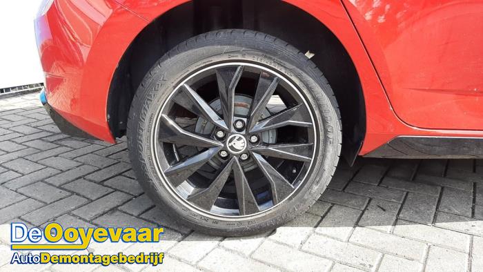 Skoda Fabia III 1.0 TSI 12V Sloopvoertuig (2018, Rood)