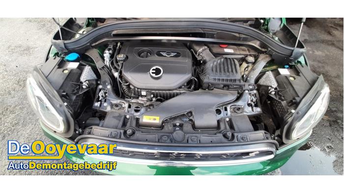 Mini Countryman 1.5 TwinPower Turbo 12V Cooper SE ALL4 Sloopvoertuig (2022, Groen)