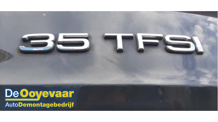 Audi Q3 1.5 35 TFSI 16V Mild Hybrid Sloopvoertuig (2020, Metallic, Grijs)