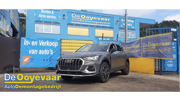 Audi Q3 1.5 35 TFSI 16V Mild Hybrid Sloopvoertuig (2020, Metallic, Grijs)