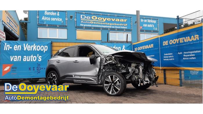 Opel Mokka 1.2 Turbo 12V Sloopvoertuig (2022, Metallic, Grijs, Zwart)