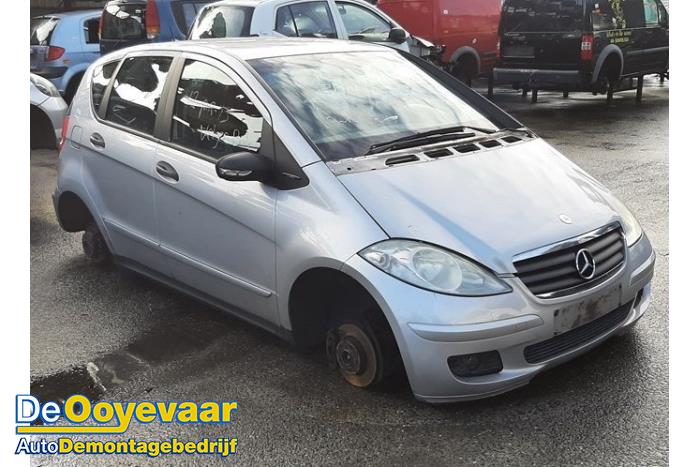 Mercedes A 1.5 A-150 5-Drs. Sloopvoertuig (2004, Grijs)