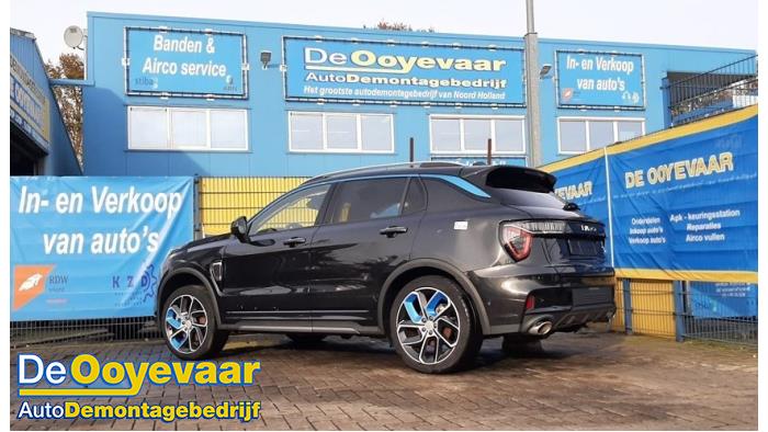 Lynk & Co 01 1.5 PHEV Sloopvoertuig (2022, Zwart)