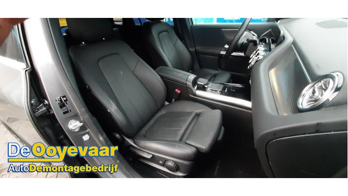 Mercedes GLA 1.3 200 Turbo 16V Sloopvoertuig (2021, Grijs)