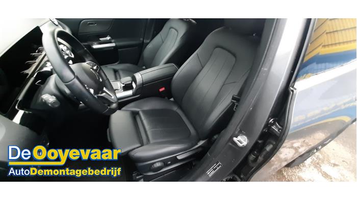 Mercedes GLA 1.3 200 Turbo 16V Sloopvoertuig (2021, Grijs)
