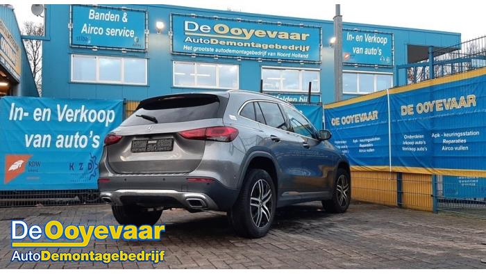 Mercedes GLA 1.3 200 Turbo 16V Sloopvoertuig (2021, Grijs)