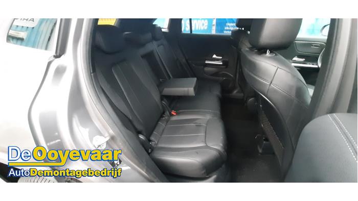 Mercedes GLA 1.3 200 Turbo 16V Sloopvoertuig (2021, Grijs)