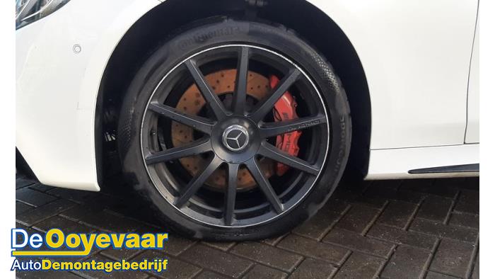 Mercedes S AMG 5.5 S-63 AMG V8 32V Biturbo 4-Matic Sloopvoertuig (2016, Wit)