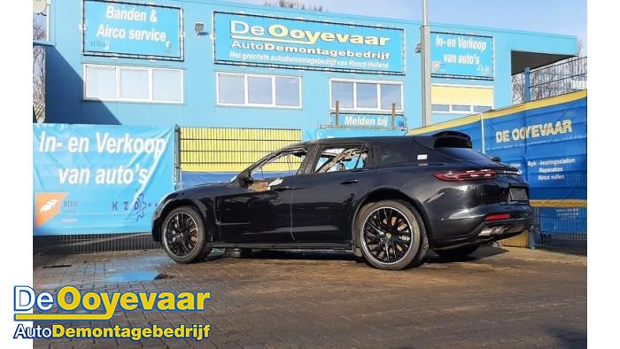 Porsche Panamera 2.9 V6 24V 4S Sloopvoertuig (2018, Zwart)