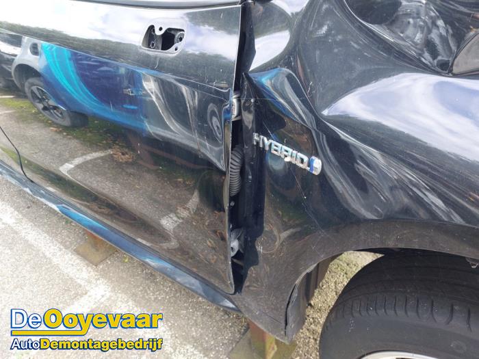 Toyota Corolla Touring Sport 1.8 16V Hybrid Sloopvoertuig (2019, Zwart)