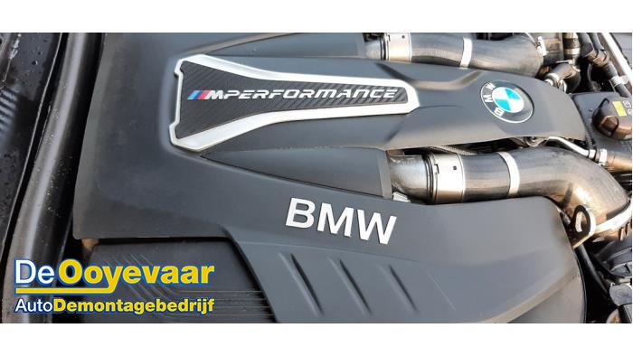 BMW M5 M550i xDrive 4.4 V8 32V TwinPower Turbo Sloopvoertuig (2018, Zwart)