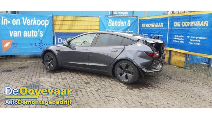 Tesla Model 3 Long Range AWD 75 kWh Sloopvoertuig (2021, Grijs)