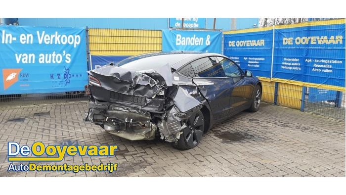 Tesla Model 3 Long Range AWD 75 kWh Sloopvoertuig (2021, Grijs)