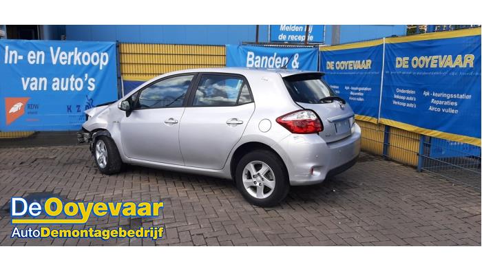 Toyota Auris 1.8 16V HSD Full Hybrid Sloopvoertuig (2010, Grijs)