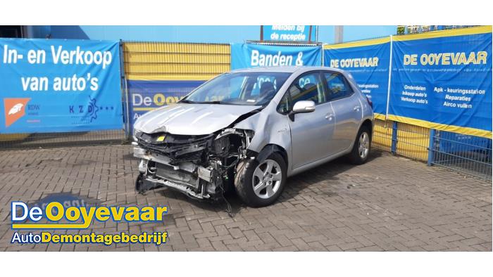 Toyota Auris 1.8 16V HSD Full Hybrid Sloopvoertuig (2010, Grijs)