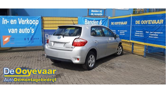 Toyota Auris 1.8 16V HSD Full Hybrid Sloopvoertuig (2010, Grijs)
