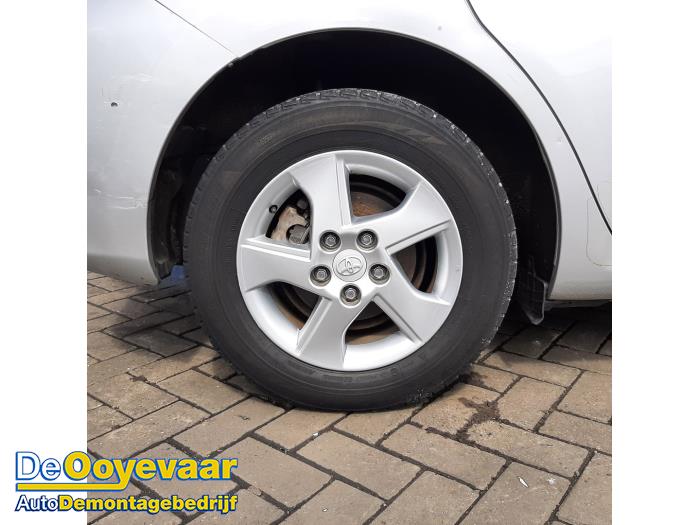 Toyota Auris 1.8 16V HSD Full Hybrid Sloopvoertuig (2010, Grijs)