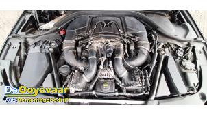BMW 5 serie M550i xDrive 4.4 V8 32V TwinPower Turbo Sloopvoertuig (2017, Donker, Blauw)