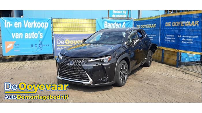 Lexus UX 250h 2.0 16V Sloopvoertuig (2019, Zwart)