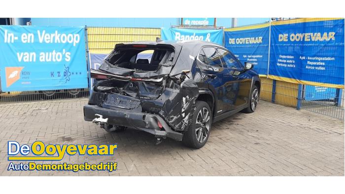 Lexus UX 250h 2.0 16V Sloopvoertuig (2019, Zwart)
