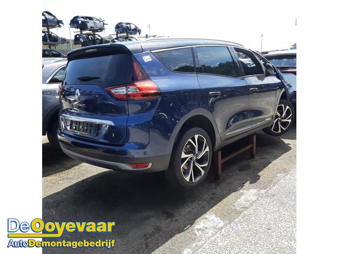 Renault Grand Scénic IV 1.2 TCE 130 16V Sloopvoertuig (2017, Blauw, Zwart)