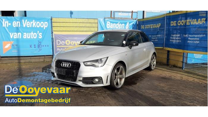 Audi A1 1.2 TFSI Sloopvoertuig (2012, Grijs, Zwart)