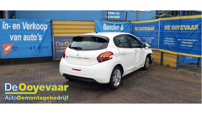 Peugeot 208 I 1.2 Vti 12V PureTech Sloopvoertuig (2018, Wit)