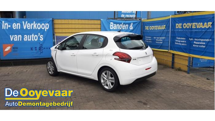Peugeot 208 I 1.2 Vti 12V PureTech Sloopvoertuig (2018, Wit)