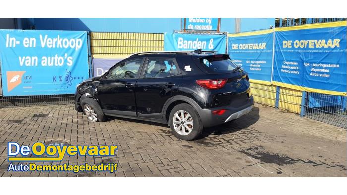 Kia Stonic 1.0i T-GDi 12V Eco-Dynamics+ Sloopvoertuig (2022, Zwart)