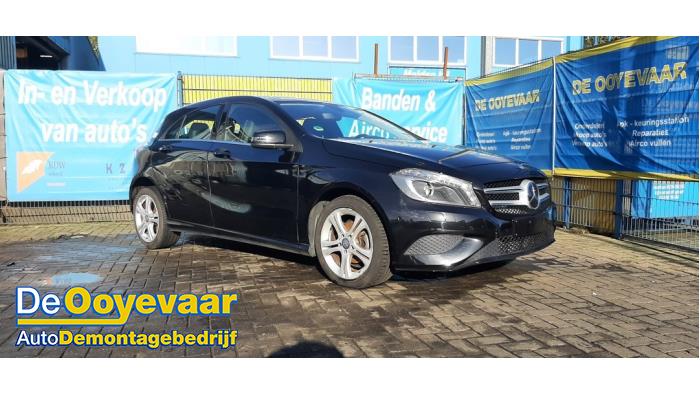 Mercedes A 1.5 A-180 CDI, A-180d 16V Sloopvoertuig (2014, Zwart)