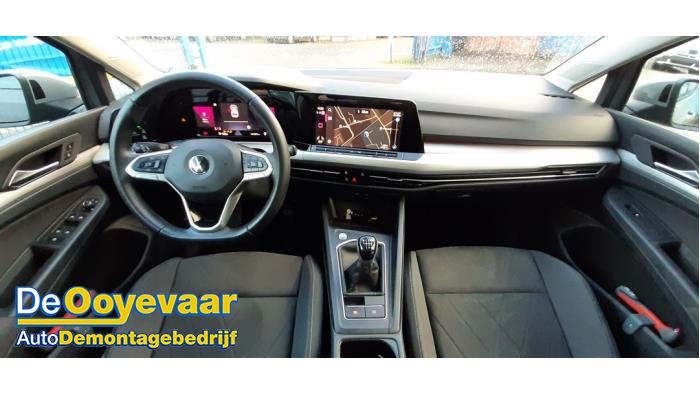 Volkswagen Golf VIII 1.0 TSI 12V Sloopvoertuig (2021, Grijs)