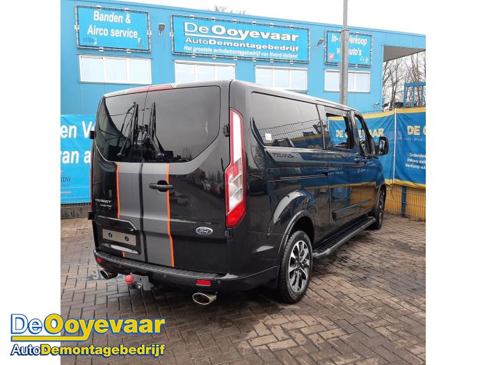 Ford Transit Custom 2.0 TDCi 16V Eco Blue 185 Sloopvoertuig (2020, Zwart)