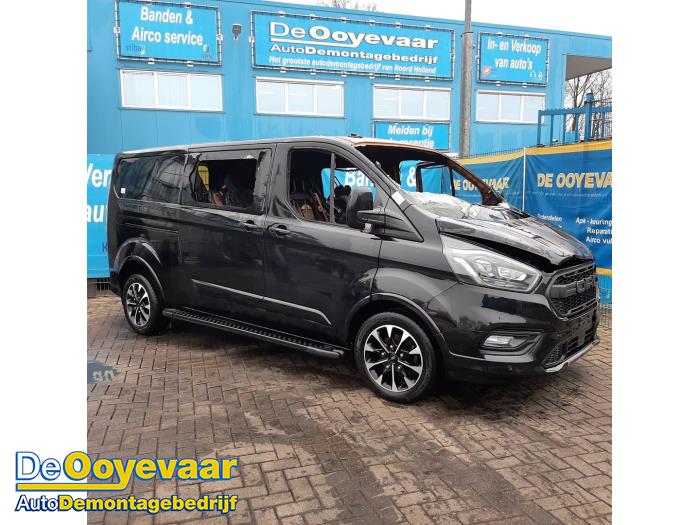 Ford Transit Custom 2.0 TDCi 16V Eco Blue 185 Sloopvoertuig (2020, Zwart)