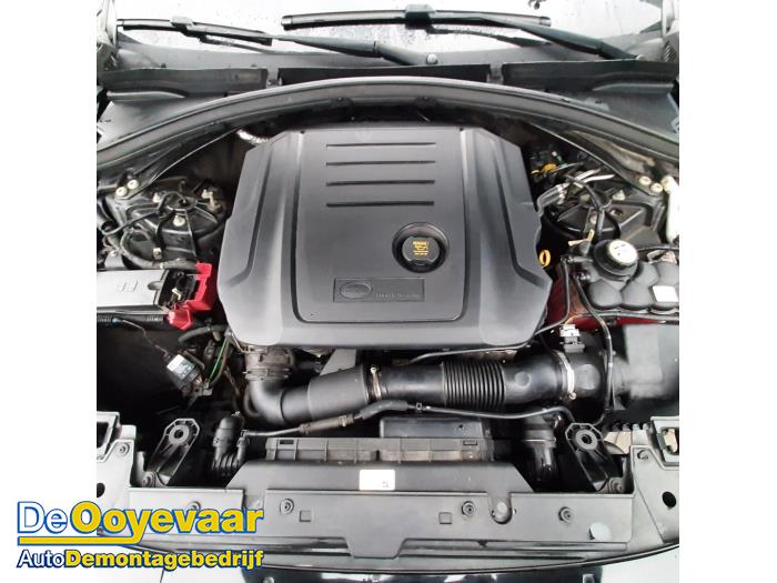 Landrover Velar Sloopvoertuig (2019, Zwart)