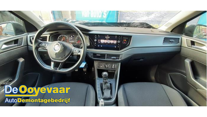 Volkswagen Polo VI 1.0 TSI 12V Sloopvoertuig (2018, Zwart)