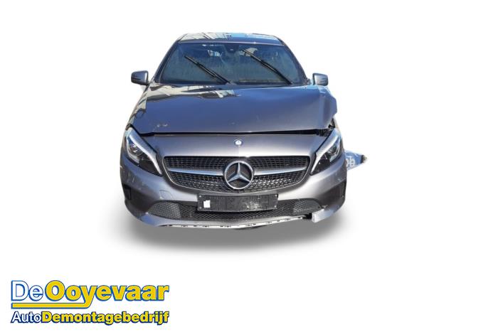 Mercedes A 2.2 A-200 CDI, A-200d 16V Sloopvoertuig (2016, Grijs)