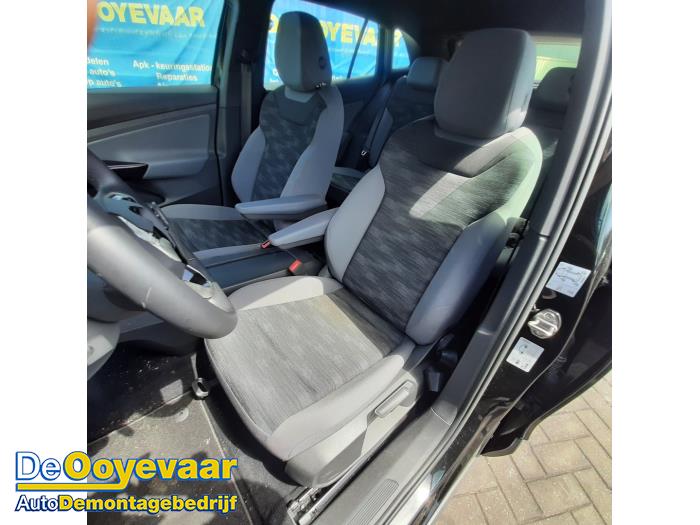 Volkswagen ID.4 Performance 77 kWh Sloopvoertuig (2023, Zwart)