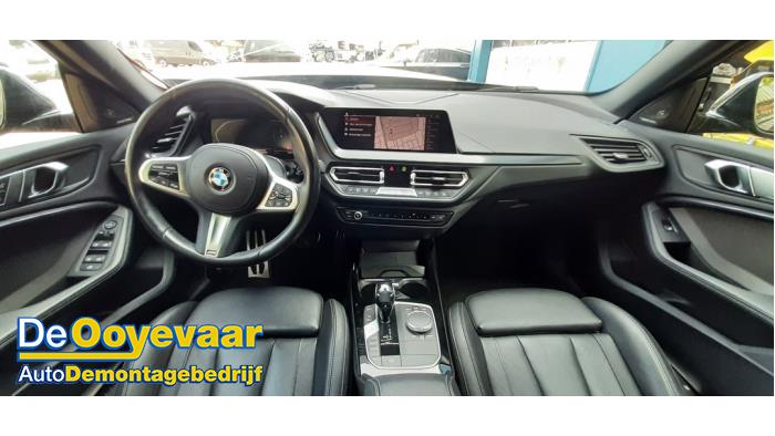 BMW 2 serie Gran Coupe 218i 1.5 TwinPower Turbo 12V Sloopvoertuig (2022, Zwart)