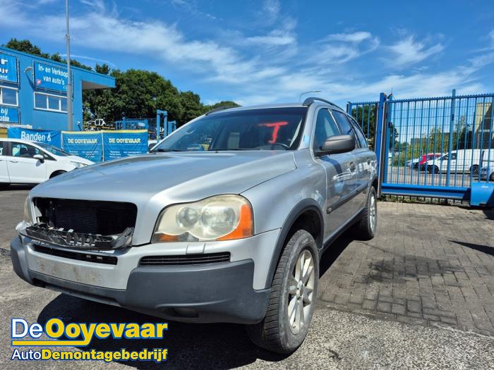 Volvo XC90 I 2.4 D5 20V Sloopvoertuig (2009, Metallic, Zilver)