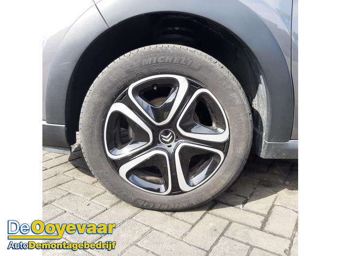 Citroen C3 1.2 Vti 12V PureTech Sloopvoertuig (2023, Grijs)