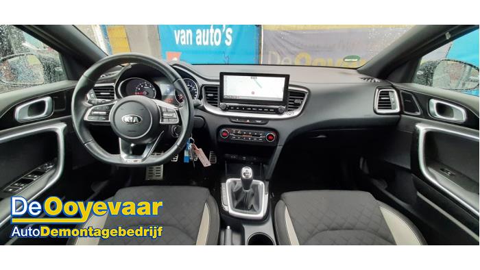 Kia Ceed Sportswagon 1.0i T-GDi 12V Sloopvoertuig (2021, Grijs)