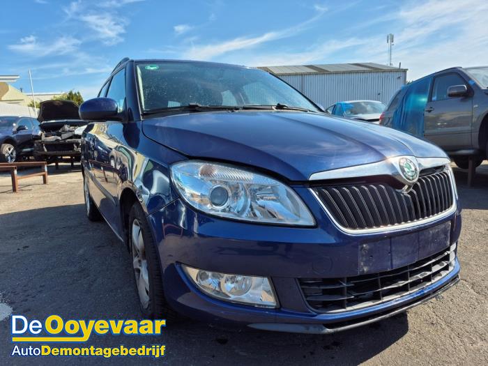Skoda Fabia II Combi 1.2 TDI 12V Greenline Sloopvoertuig (2010, Blauw)