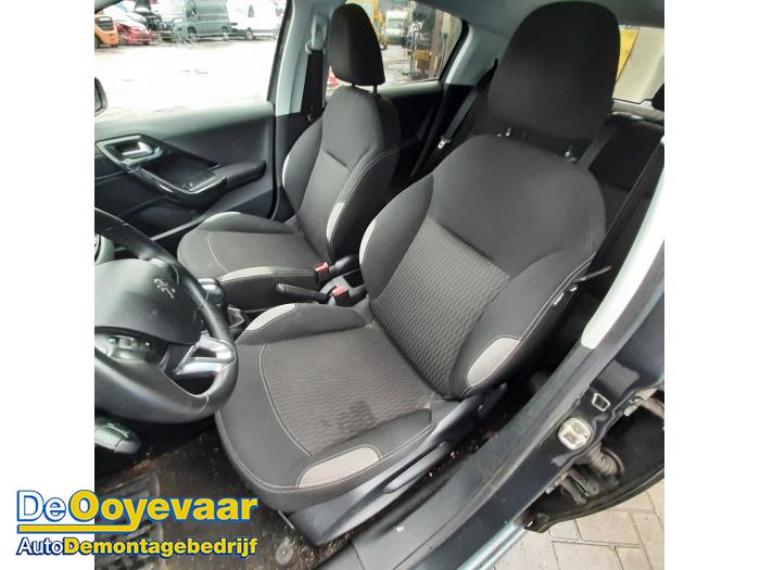 Peugeot 208 I 1.2 Vti 12V PureTech 82 Sloopvoertuig (2014, Grijs)