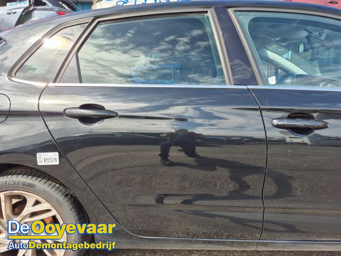 Citroen C4 Berline 1.6 16V VTi Sloopvoertuig (2011, Zwart)