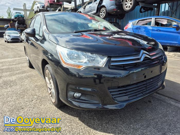 Citroen C4 Berline 1.6 16V VTi Sloopvoertuig (2011, Zwart)