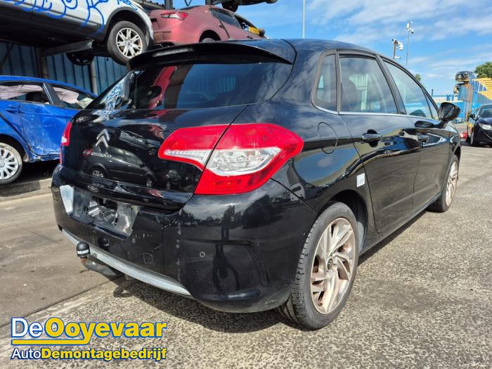 Citroen C4 Berline 1.6 16V VTi Sloopvoertuig (2011, Zwart)
