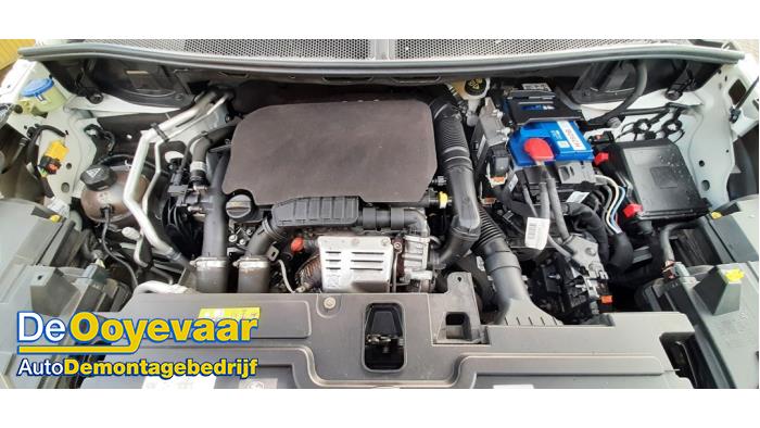 Opel Grandland 1.2 Turbo 12V Sloopvoertuig (2018, Wit, Zwart)